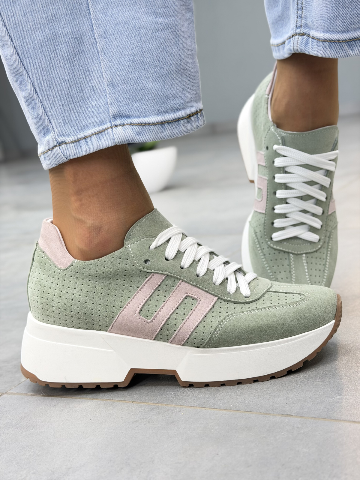 Miętowe sneakersy damskie skórzane OLEKSY casual