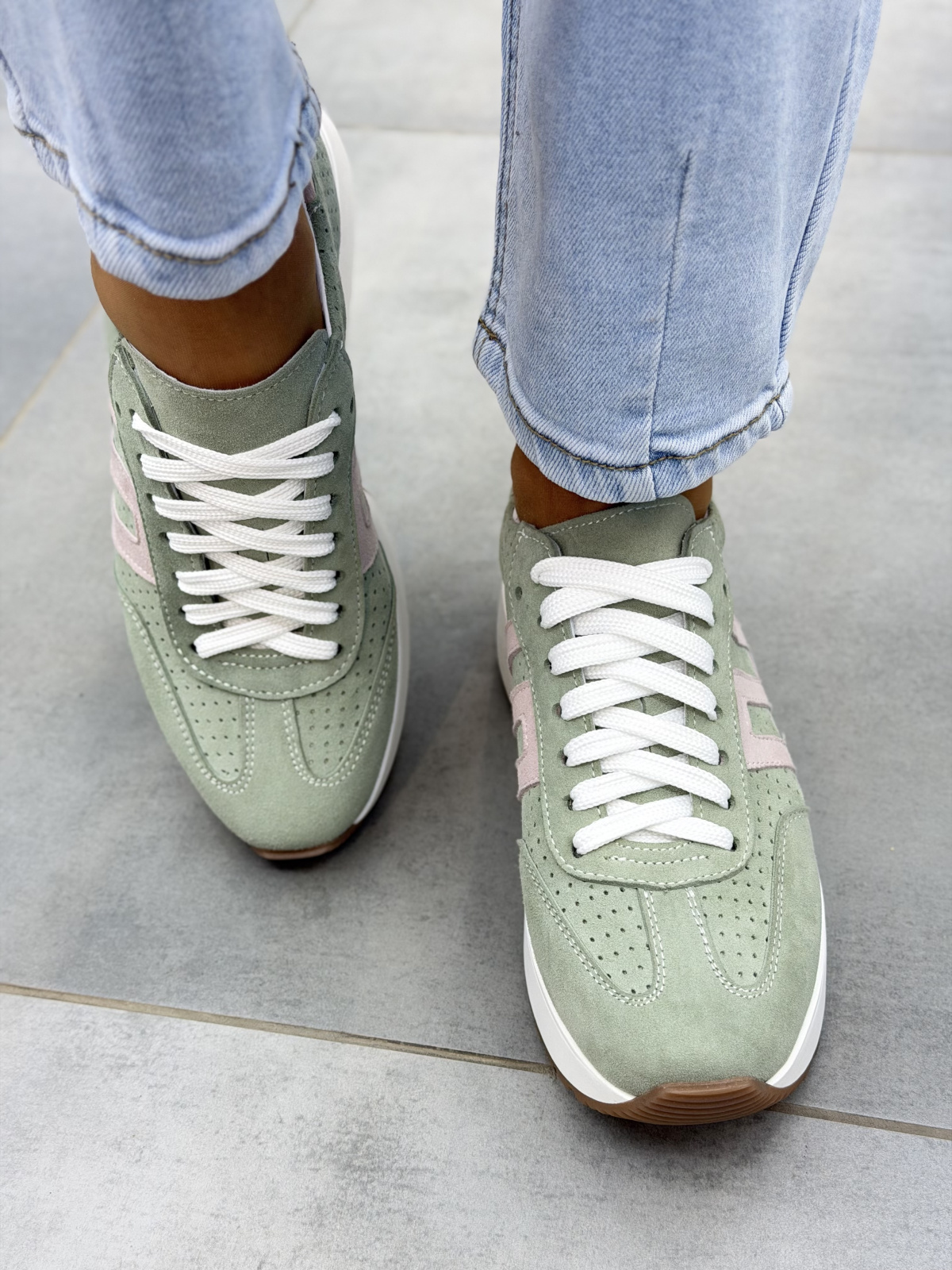 Miętowe sneakersy damskie skórzane OLEKSY casual