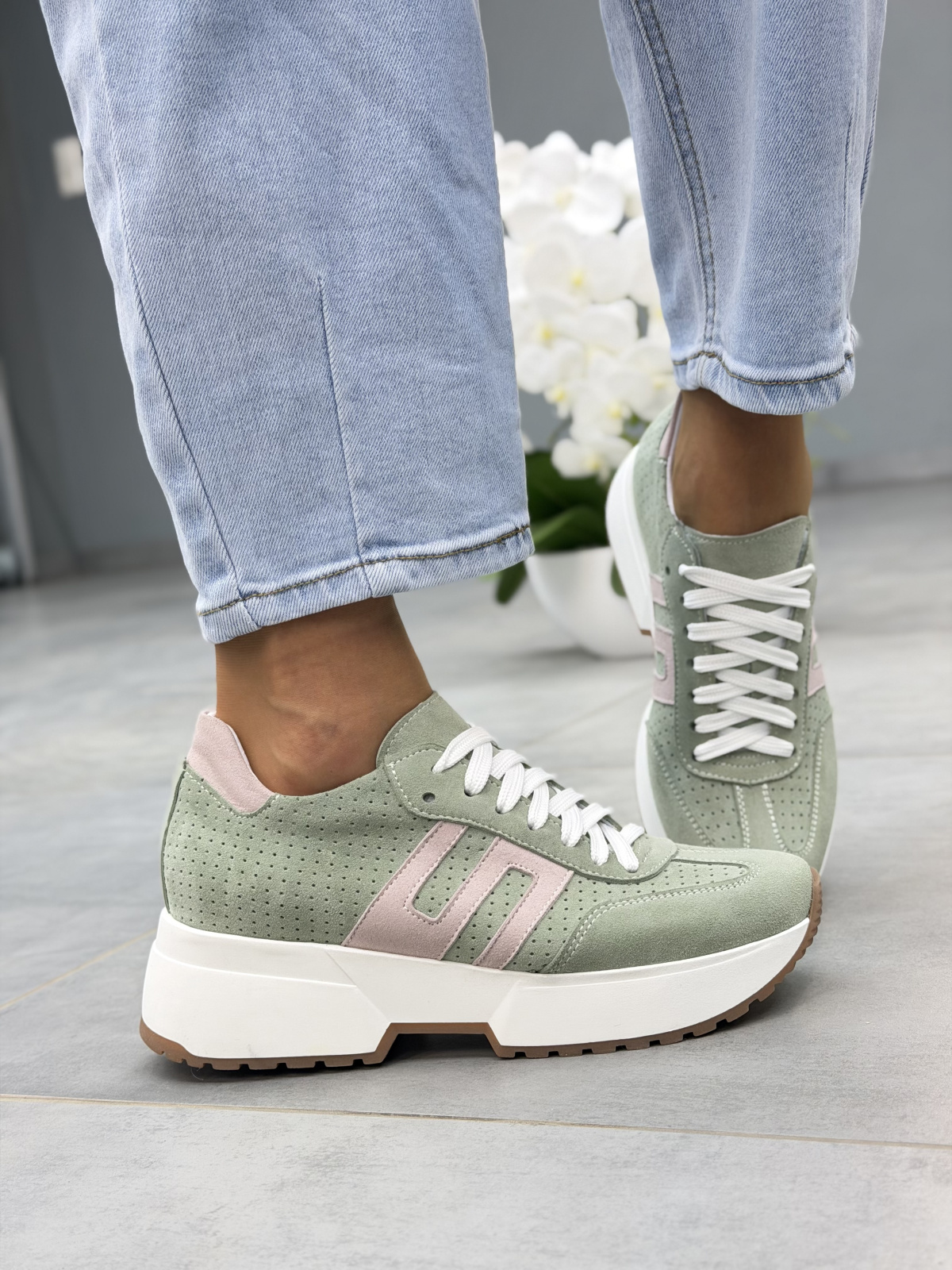 Miętowe sneakersy damskie skórzane OLEKSY casual