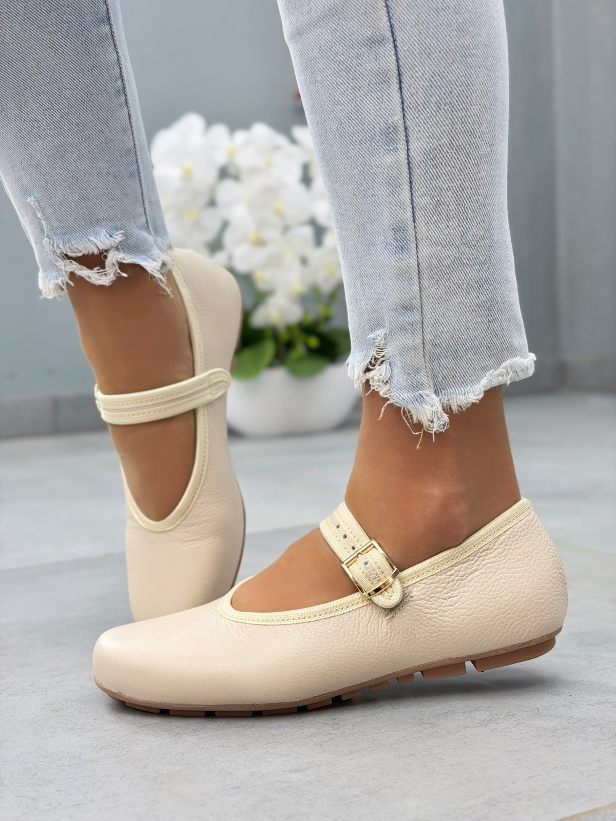 Beżowe baleriny Mary Jane ze skóry naturalnej OLEKSY casual