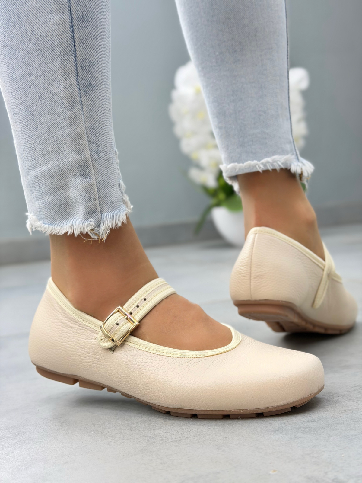 Beżowe baleriny Mary Jane ze skóry naturalnej OLEKSY casual