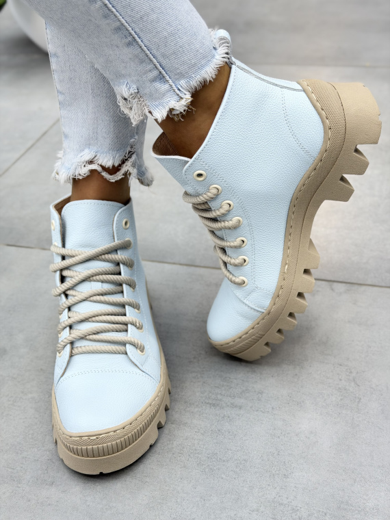 Błękitne trapery damskie skórzane OLEKSY casual