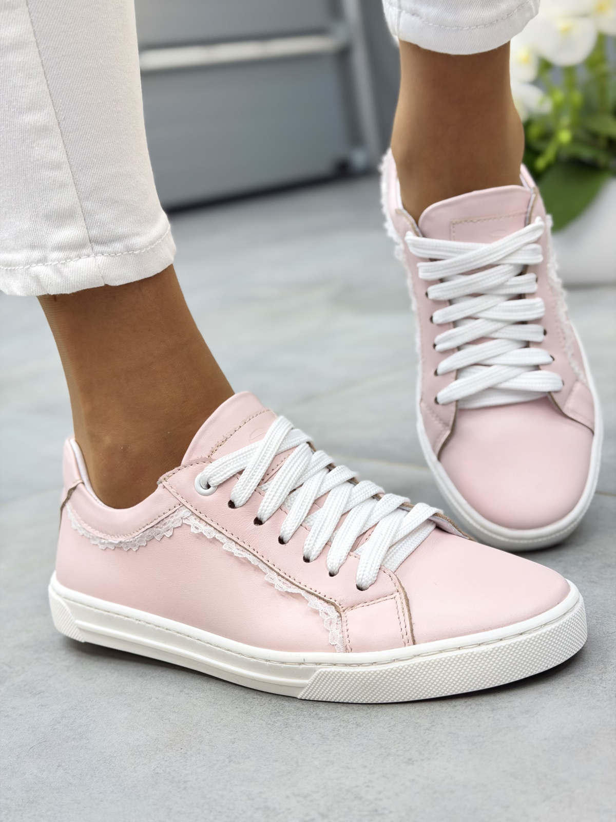 Różowe sneakersy skórzane damskie casual OLEKSY