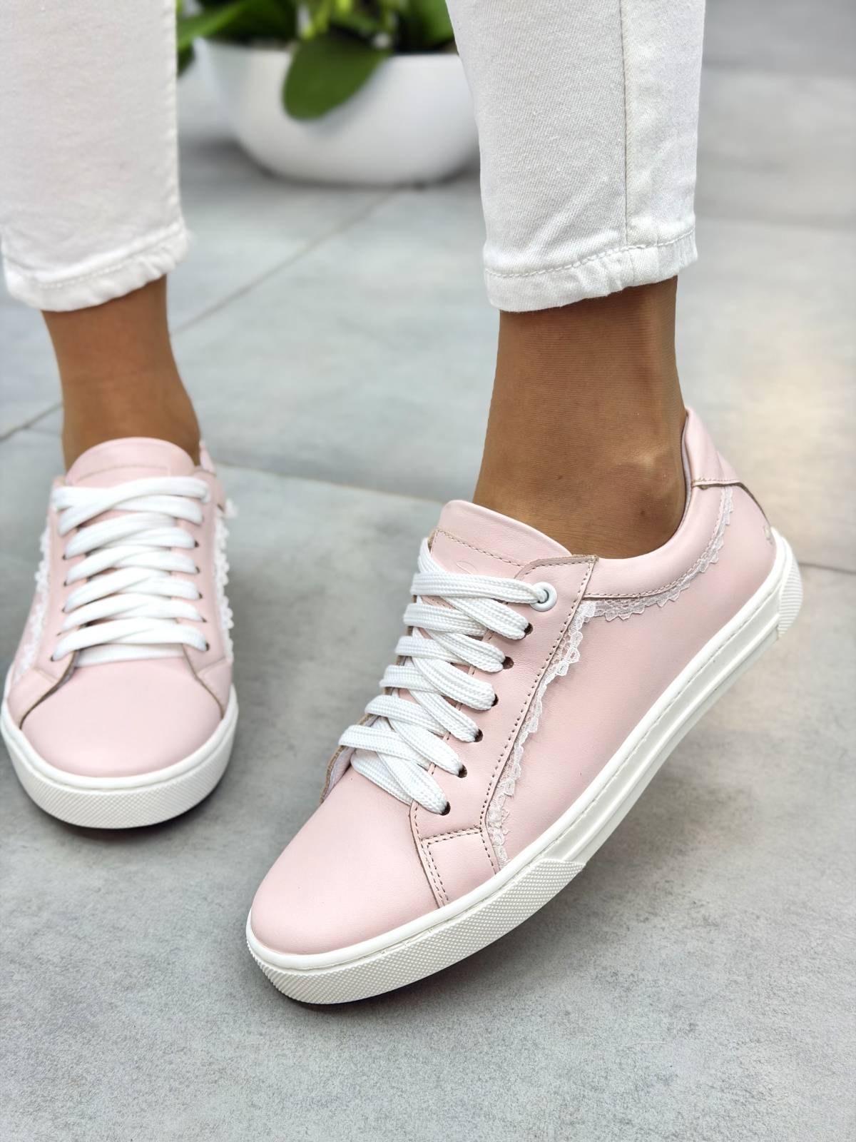 Różowe sneakersy skórzane damskie casual OLEKSY