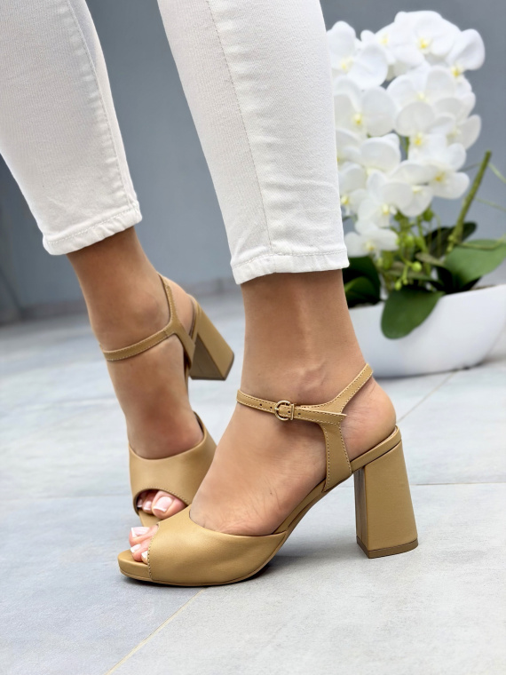 Beżowe sandały damskie skórzane OLEKSY na słupku eleganckie