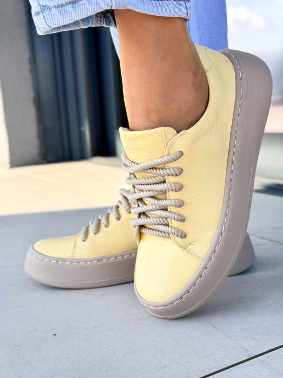 Żółte sneakersy damskie OLEKSY ze skóry naturalnej casual