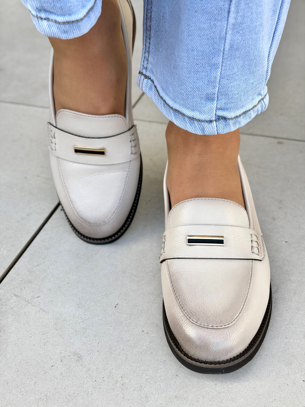 Beżowe mokasyny skórzane damskie eleganckie casual