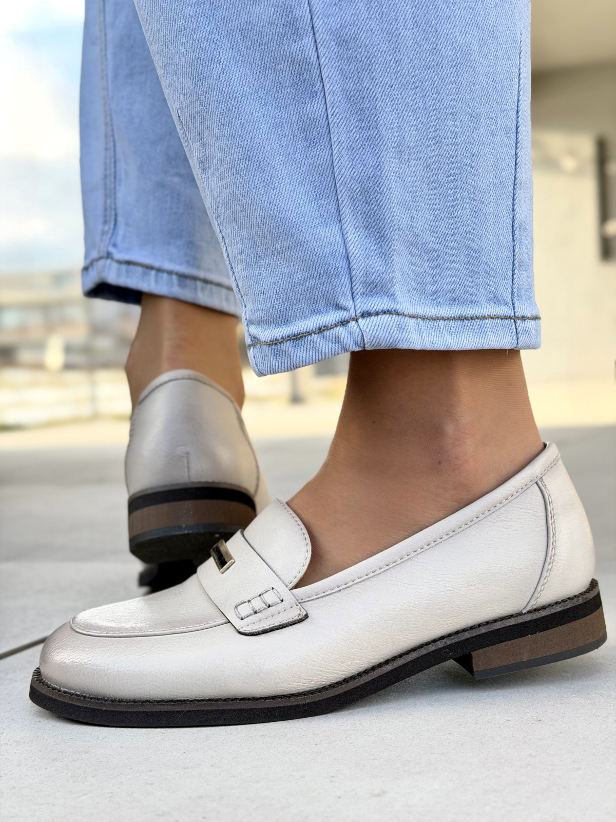 Beżowe mokasyny skórzane damskie eleganckie casual