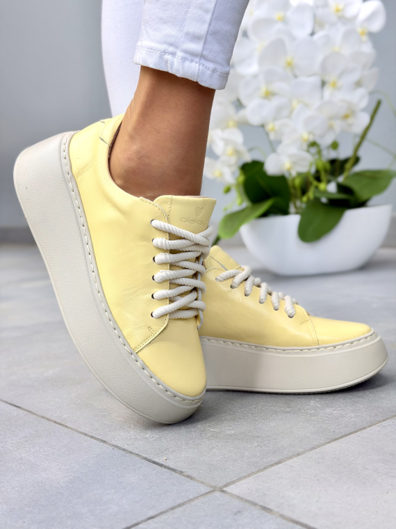 Żółte sneakersy damskie OLEKSY ze skóry naturalnej na platformie casual