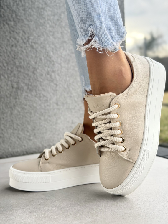 Beżowe sneakersy skórzane casual OLEKSY