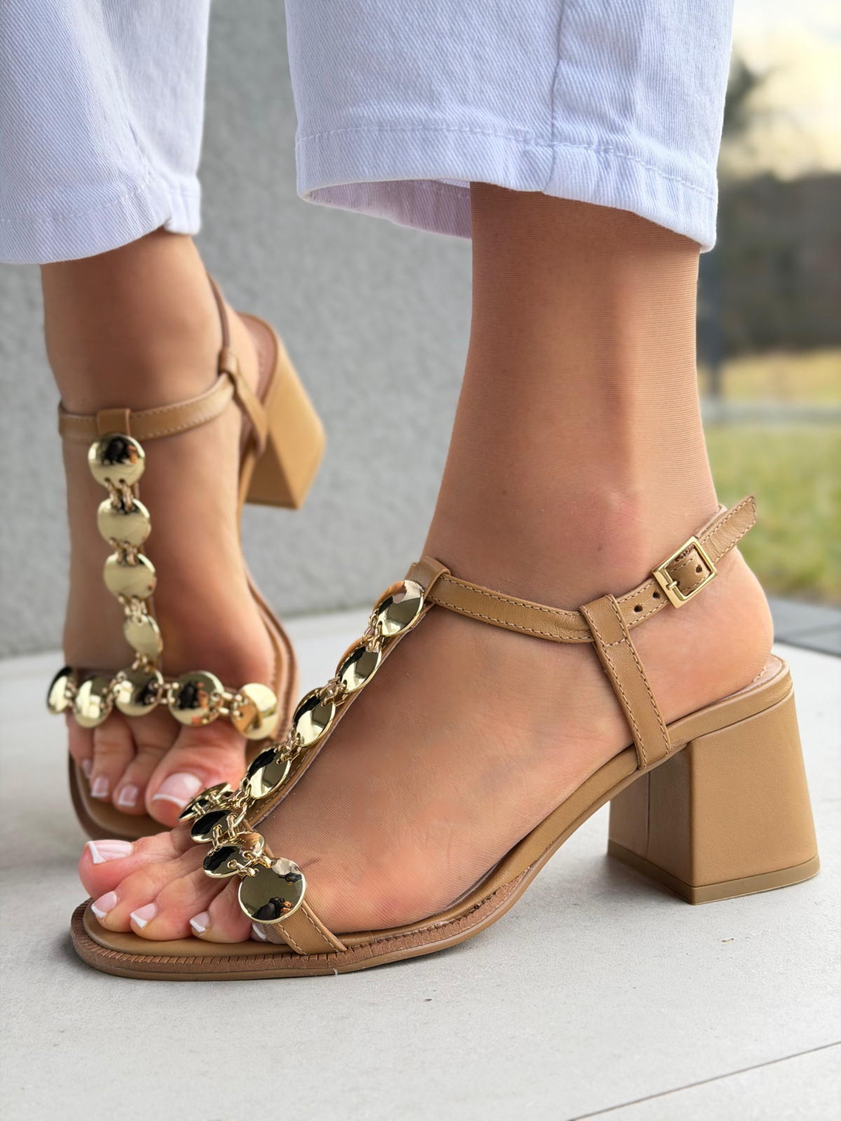 Beżowe sandały damskie skórzane na słupku eleganckie OLEKSY