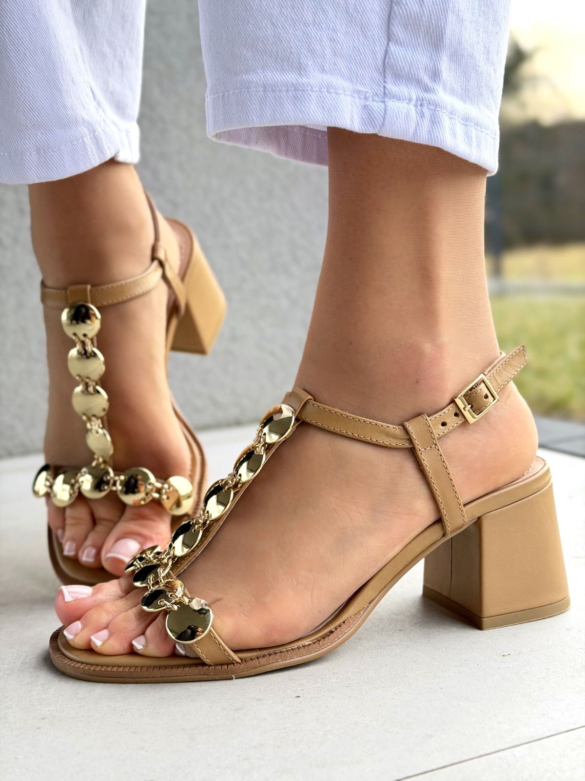 Beżowe sandały damskie skórzane na słupku eleganckie OLEKSY