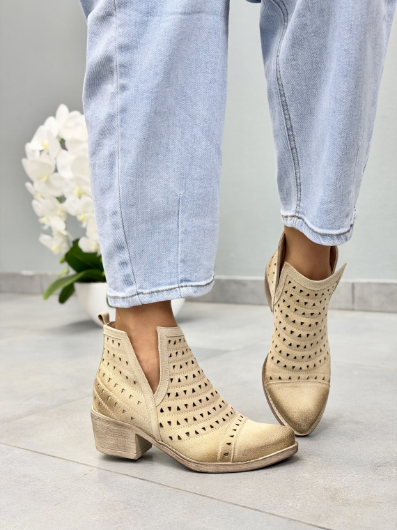 Beżowe kowbojki damskie ażurowe OLEKSY ze skóry naturalnej casual