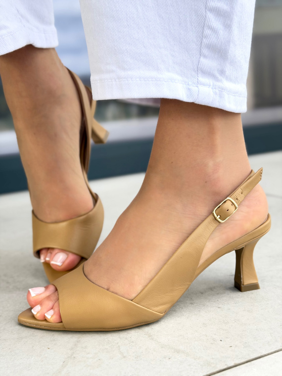 Beżowe sandały damskie skórzane OLEKSY na obcasie eleganckie