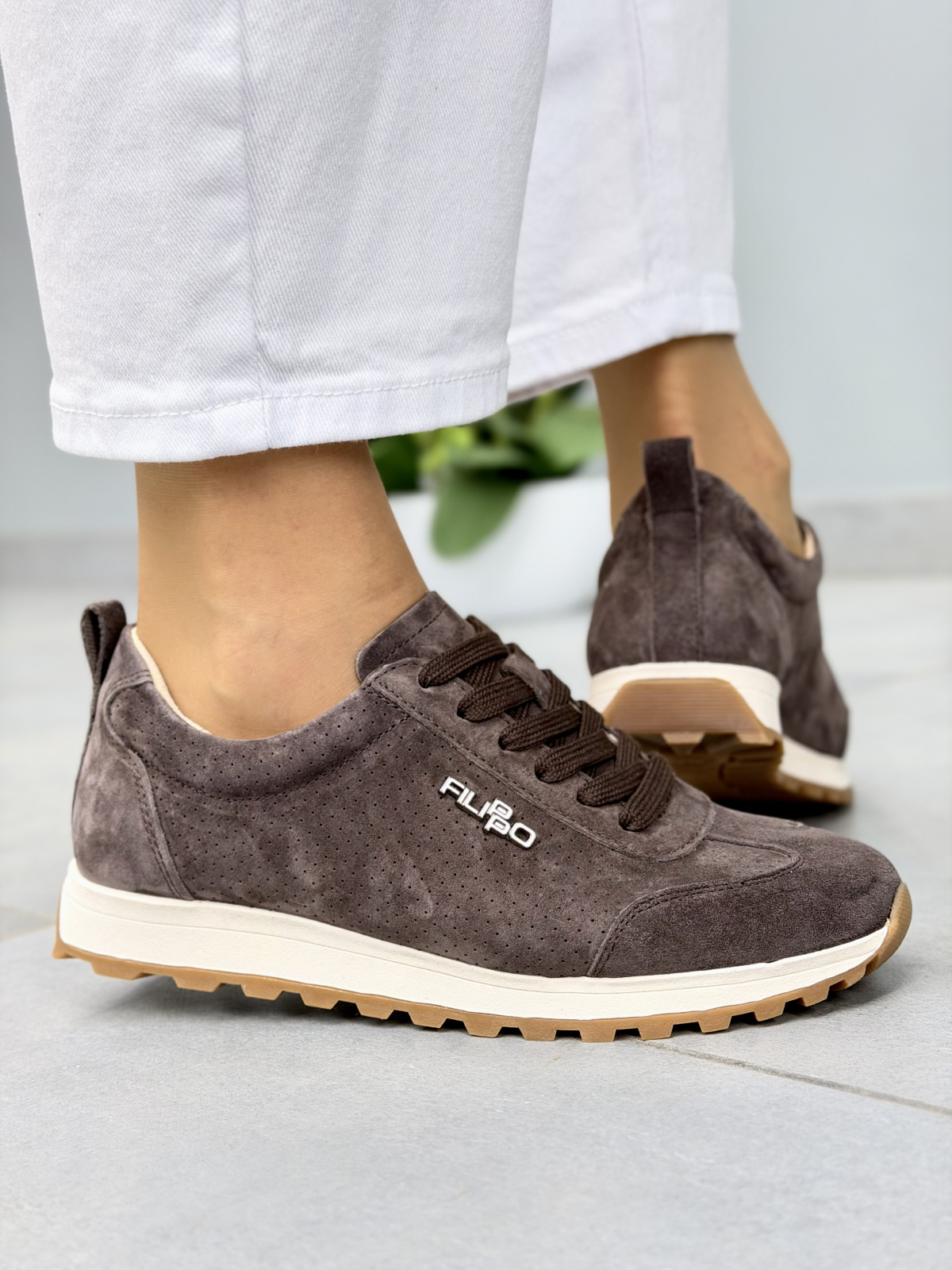 Brązowe sneakersy damskie zamszowe ze skóry naturalnej casual