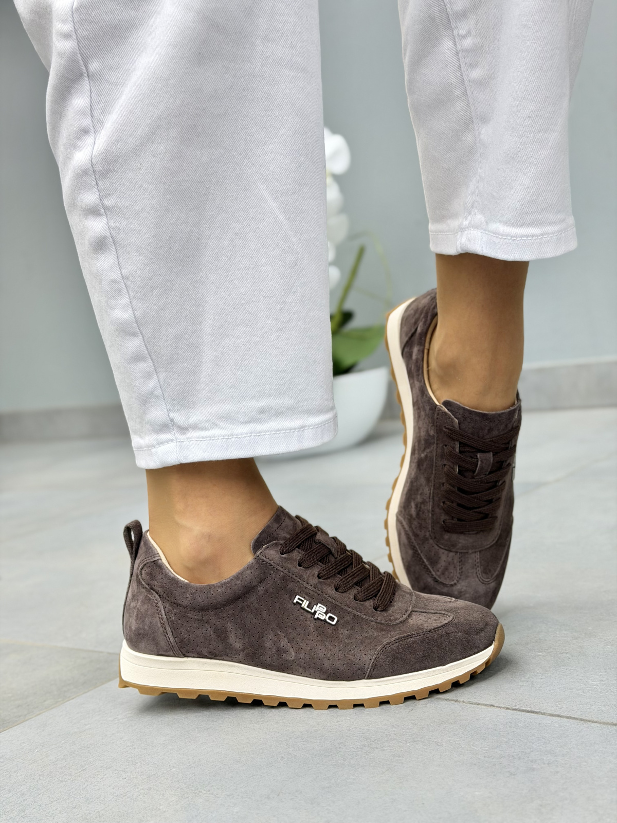 Brązowe sneakersy damskie zamszowe ze skóry naturalnej casual