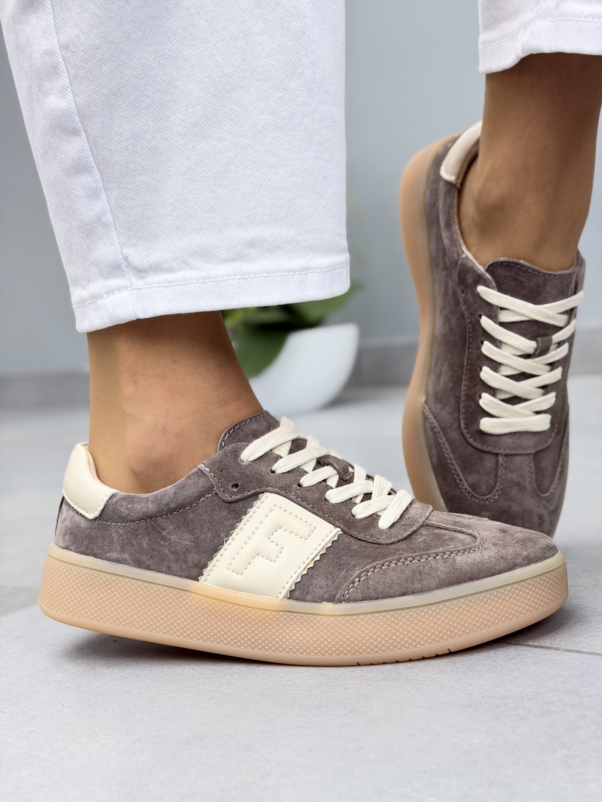Brązowe sneakersy damskie zamszowe ze skóry naturalnej casual
