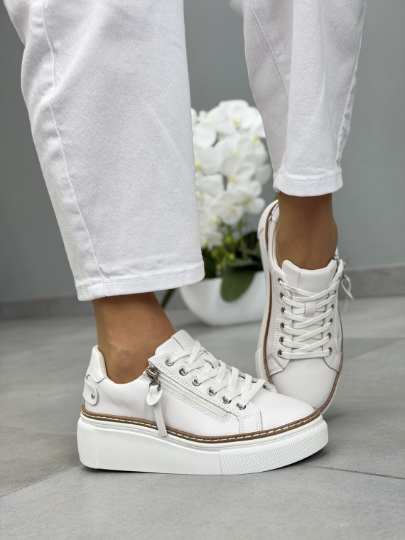 Białe sneakersy damskie skórzane na platformie casual
