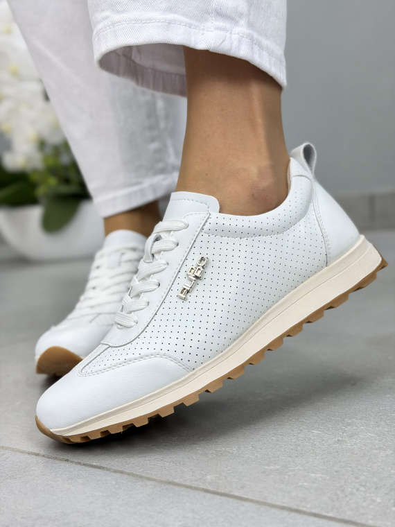 Białe sneakersy skórzane damskie casual