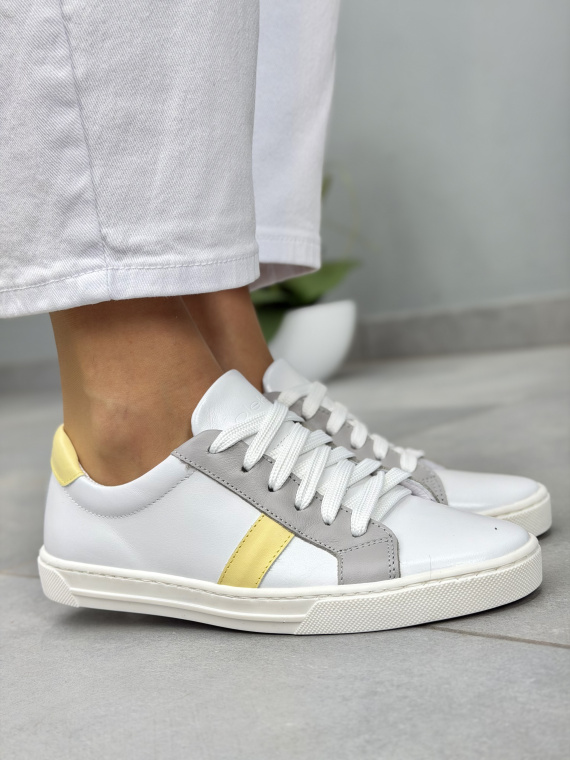 Białe sneakersy damskie OLEKSY skórzane z żółtym akcentem casual