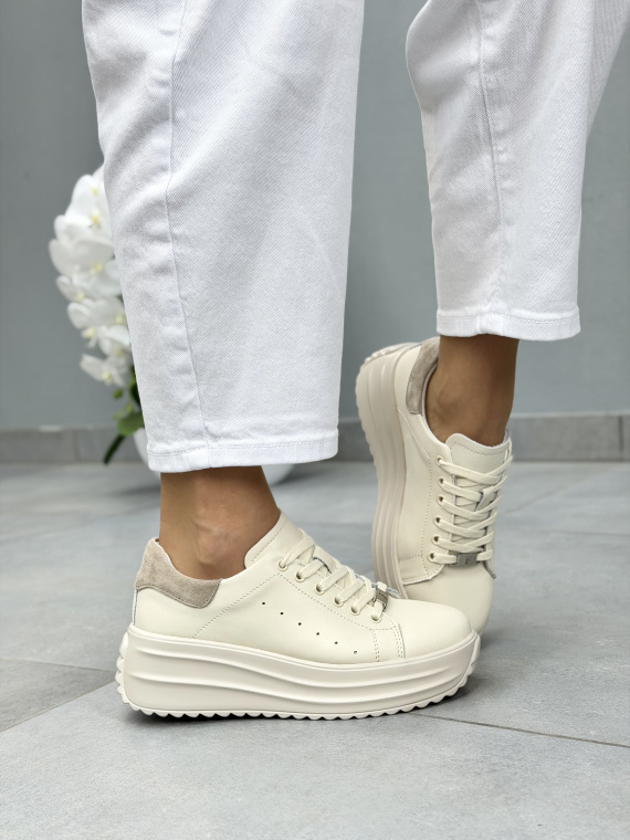 Beżowe sneakersy damskie skórzane na platformie casual