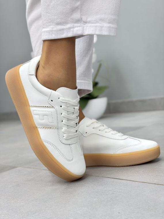 Białe sneakersy skórzane damskie casual