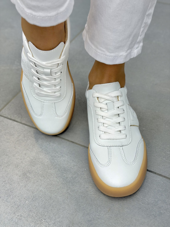 Białe sneakersy skórzane damskie casual