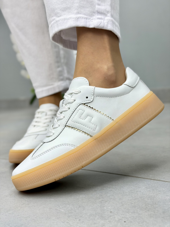 Białe sneakersy skórzane damskie casual