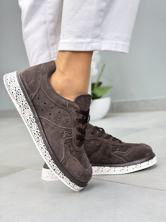 Brązowe sneakersy damskie zamszowe ze skóry naturalnej casual