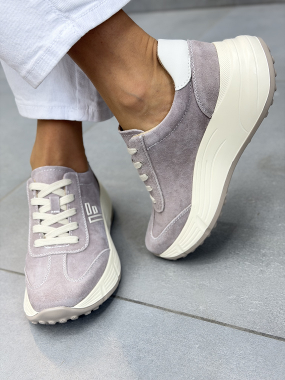 Beżowe sneakersy damskie zamszowe skórzane casual