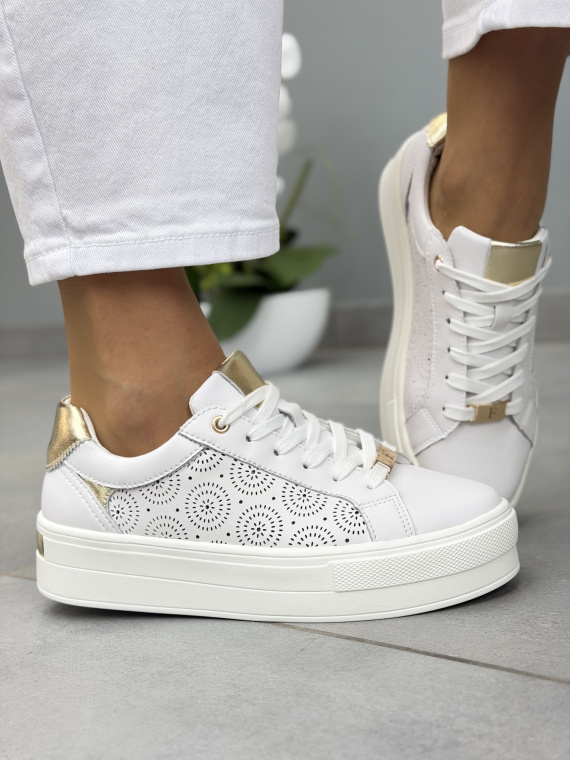 Białe sneakersy damskie skórzane na platformie casual