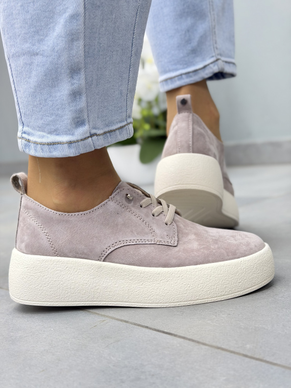 Beżowe półbuty damskie zamszowe ze skóry naturalnej OLEKSY casual