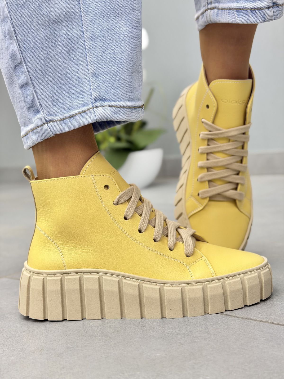 Żółte skórzane sneakersy damskie OLEKSY casual