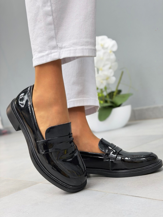 Czarne lakierowane mokasyny loafersy damskie skórzane eleganckie