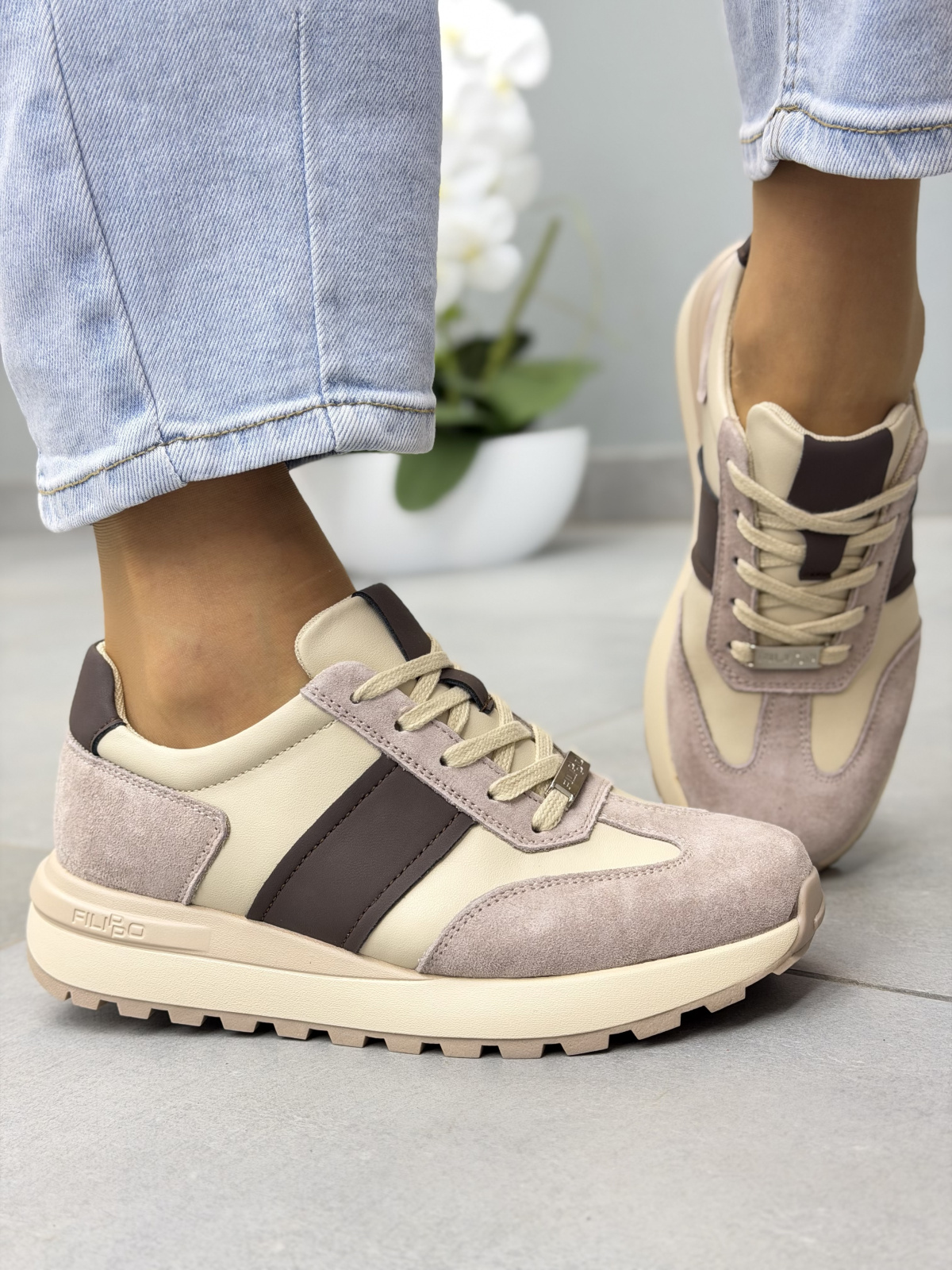 Beżowo-brązowe sneakersy skórzane damskie casual