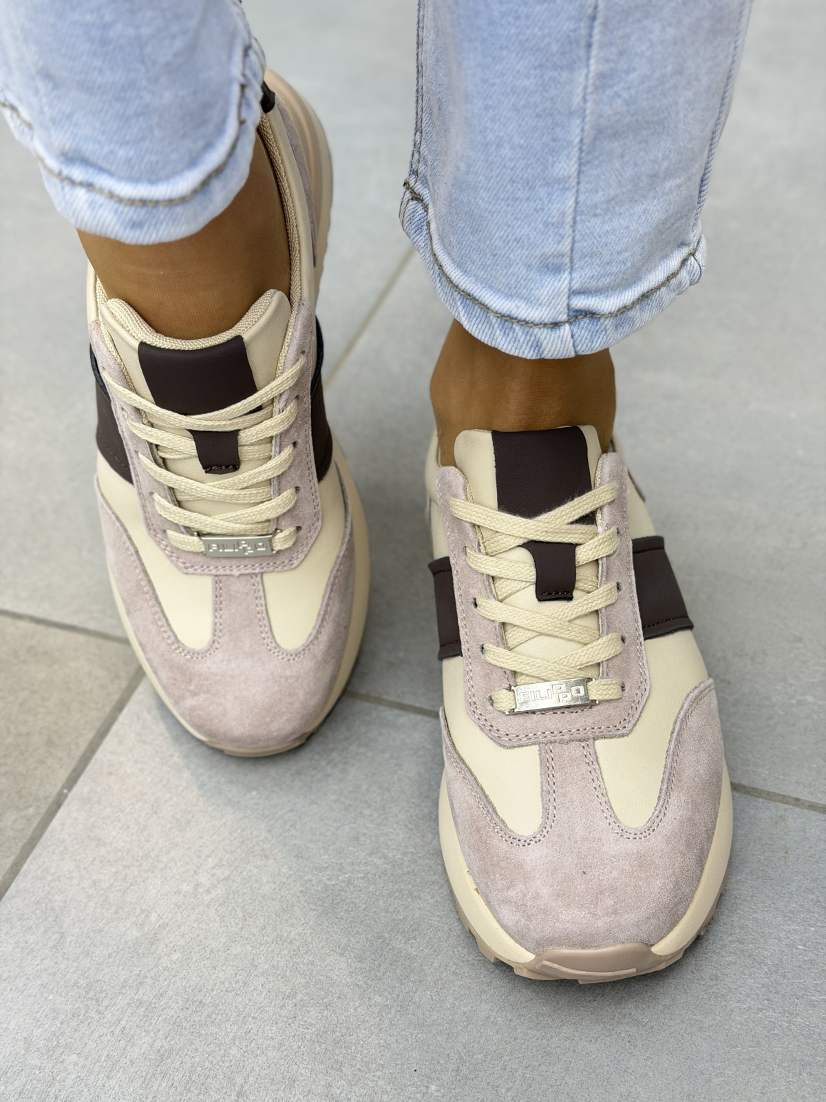 Beżowo-brązowe sneakersy skórzane damskie casual