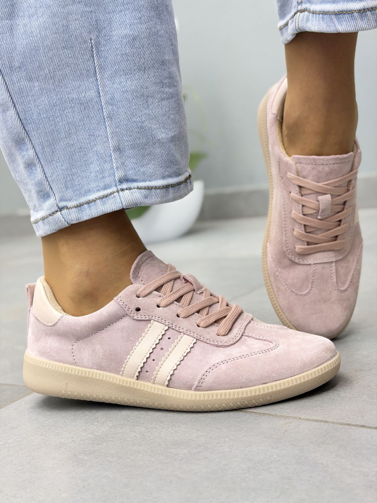 Różowe sneakersy damskie zamszowe ze skóry naturalnej casual