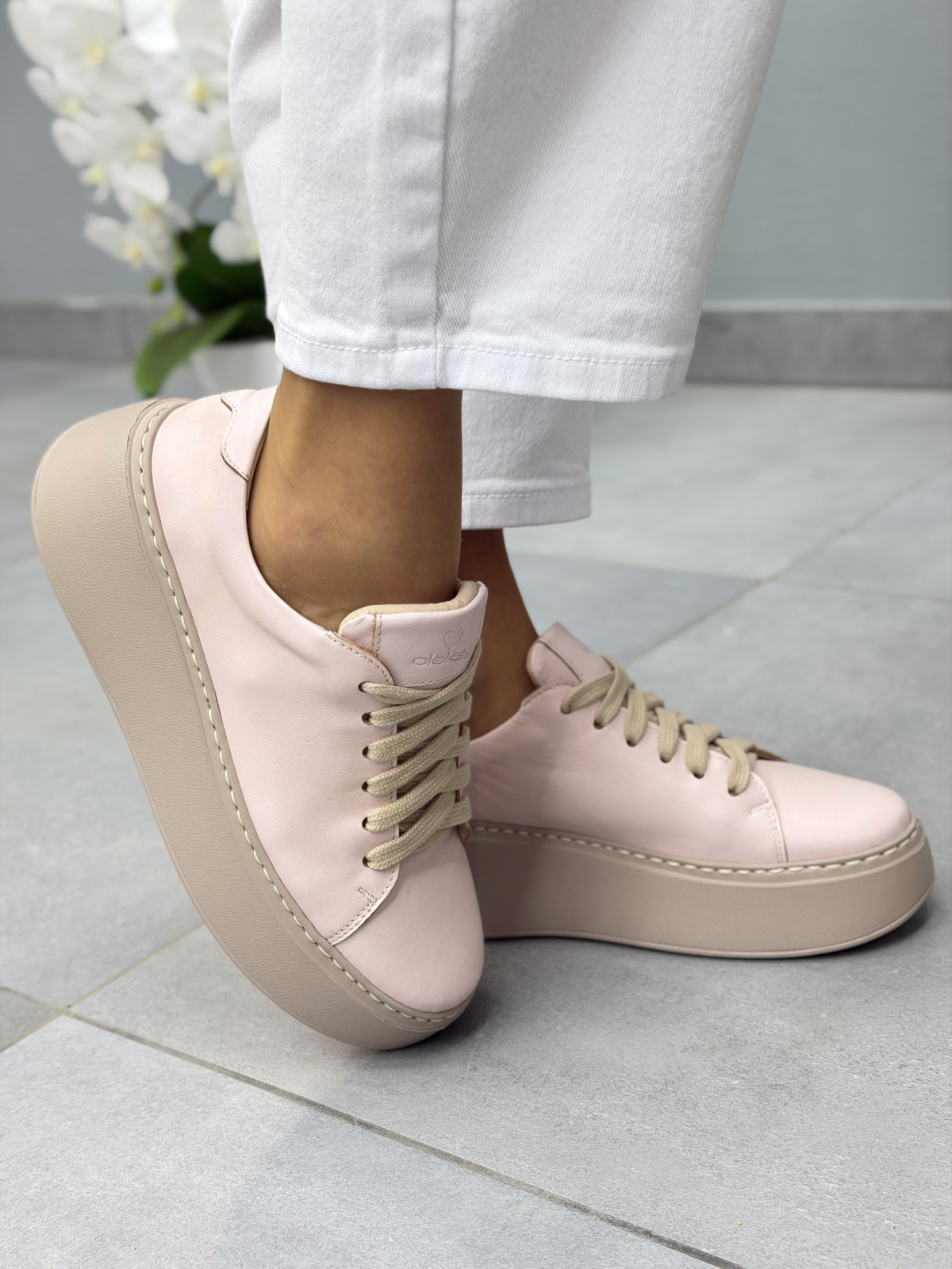 Różowe sneakersy damskie skórzane OLEKSY na platformie casual