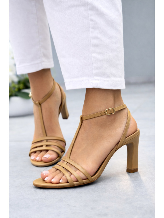 Beżowe sandały damskie OLEKSY skórzane na obcasie eleganckie