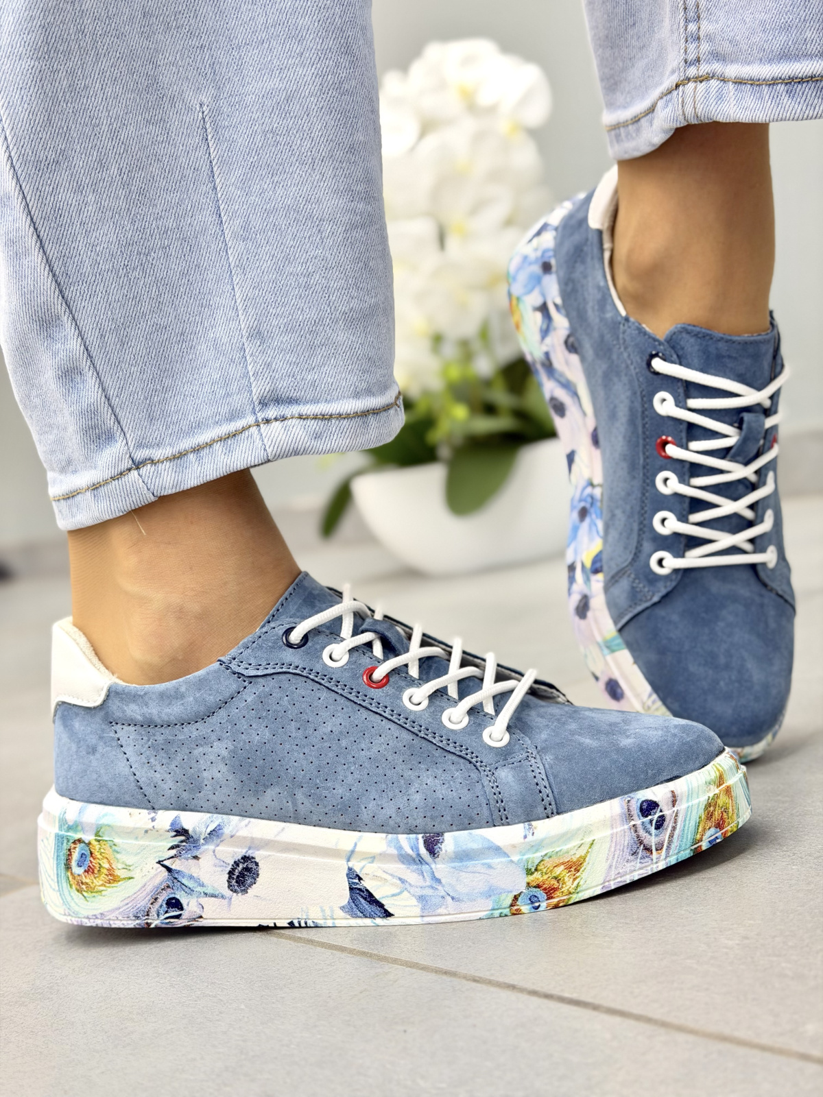 Niebieskie sneakersy damskie ze skóry naturalnej casual