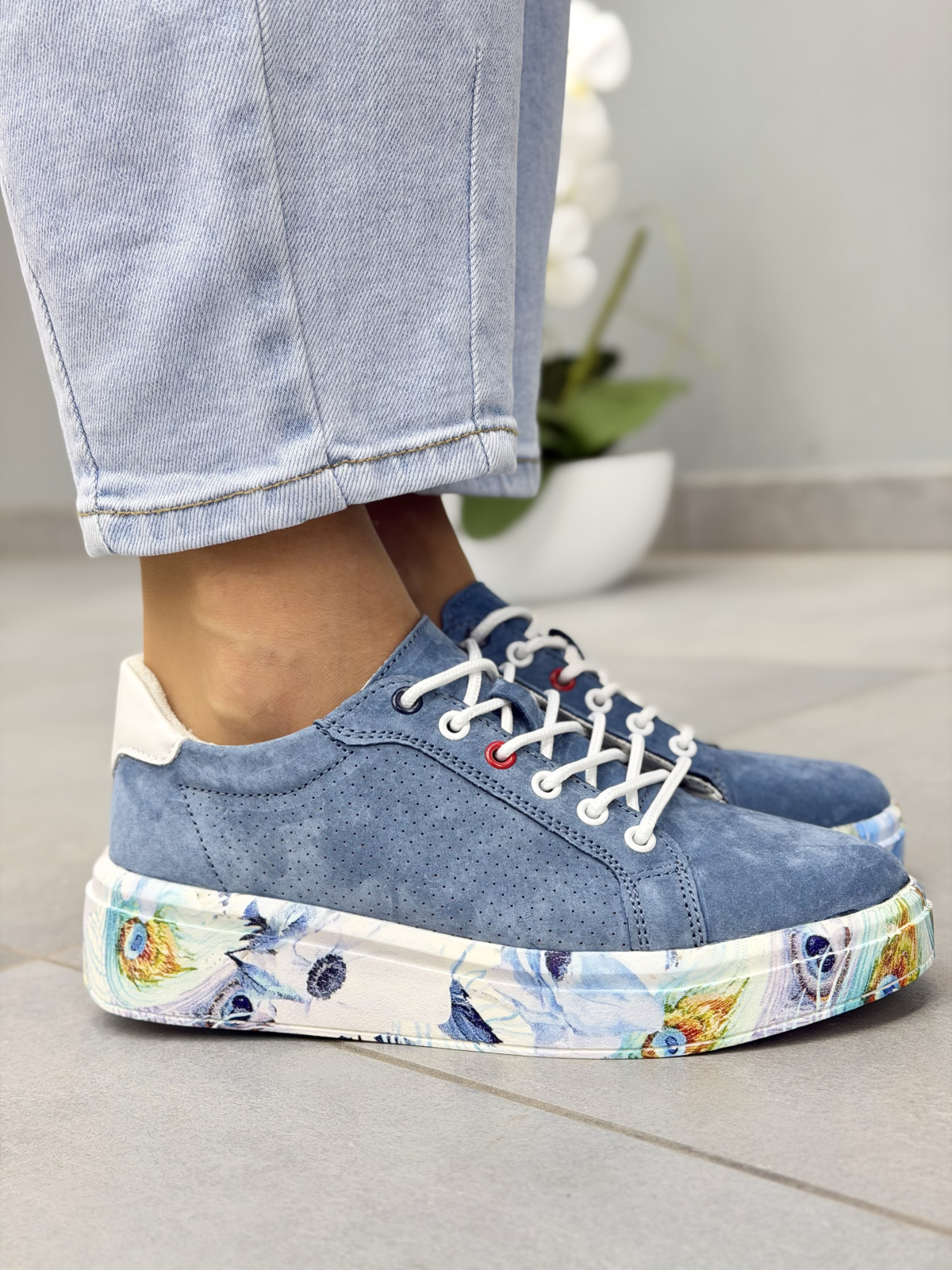 Niebieskie sneakersy damskie ze skóry naturalnej casual