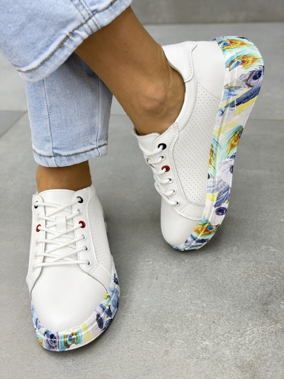 Białe sneakersy damskie skórzane z kolorową podeszwą casual