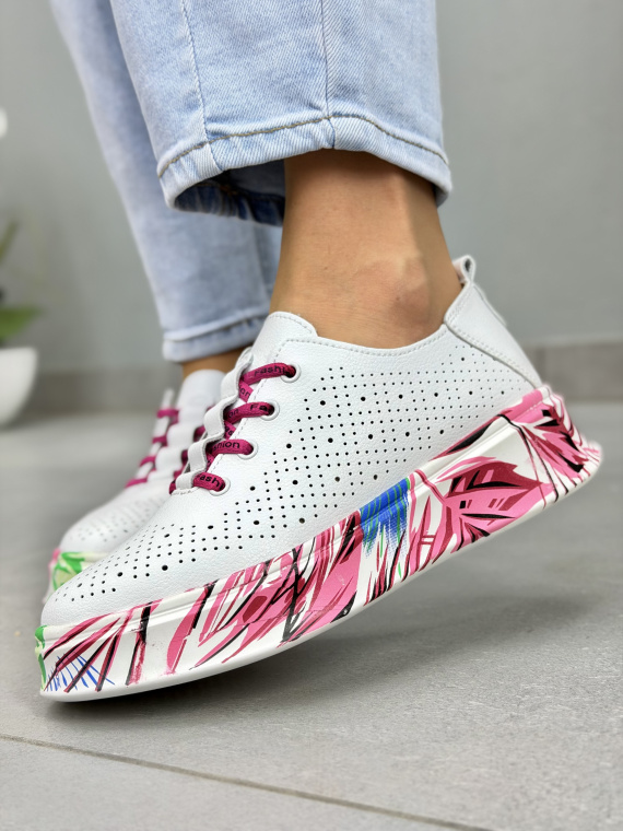 Białe sneakersy damskie skórzane z perforacją casual