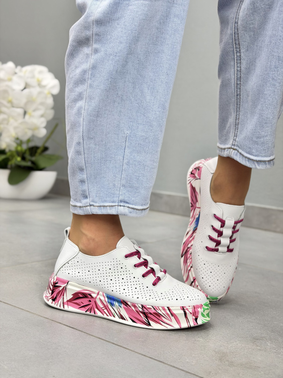 Białe sneakersy damskie skórzane z perforacją casual