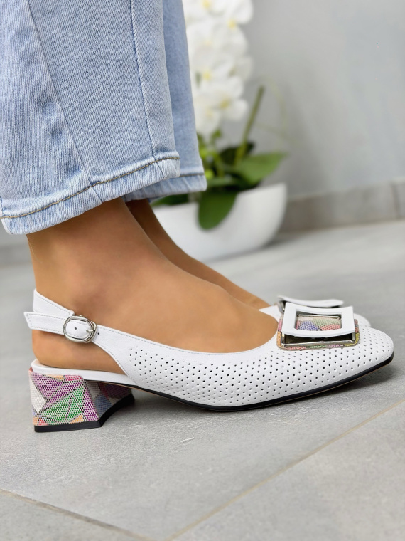 Białe sandały damskie slingback ze skóry naturalnej eleganckie