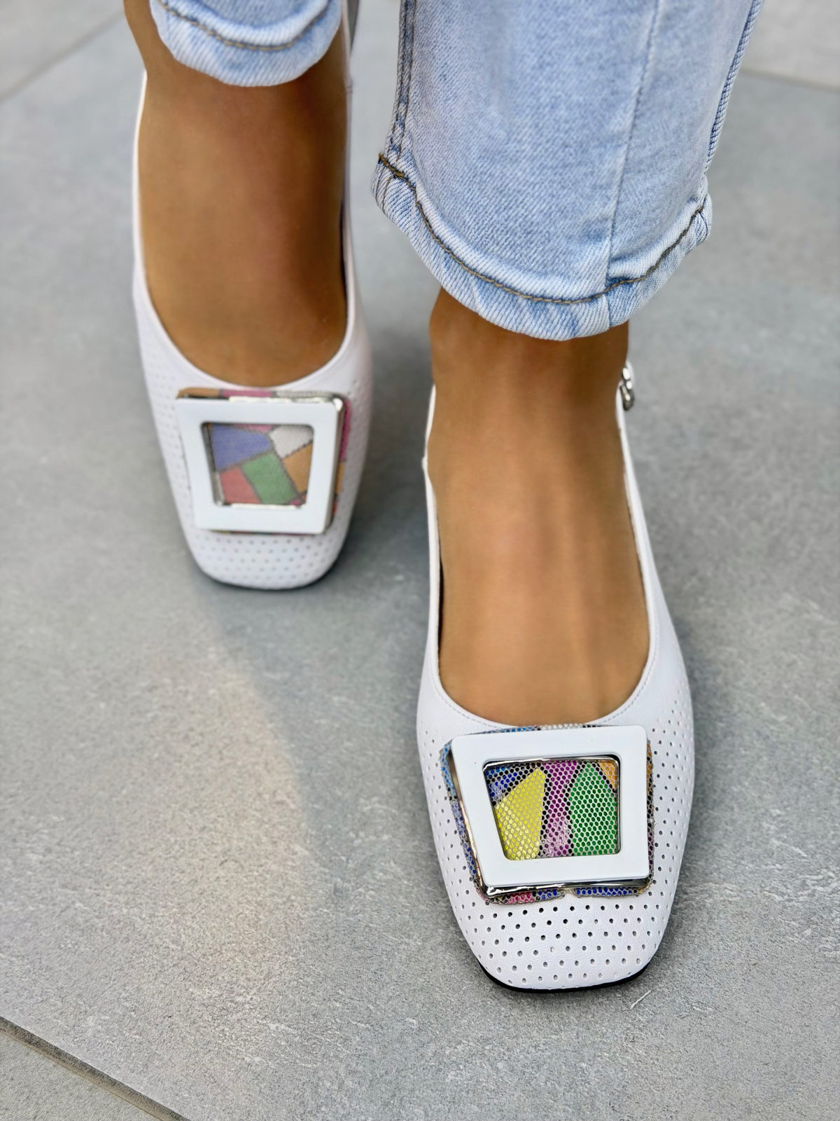 Białe sandały damskie slingback ze skóry naturalnej eleganckie