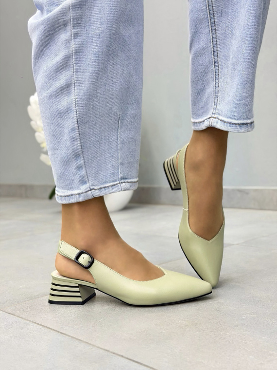 Miętowe sandały damskie skórzane slingback na słupku