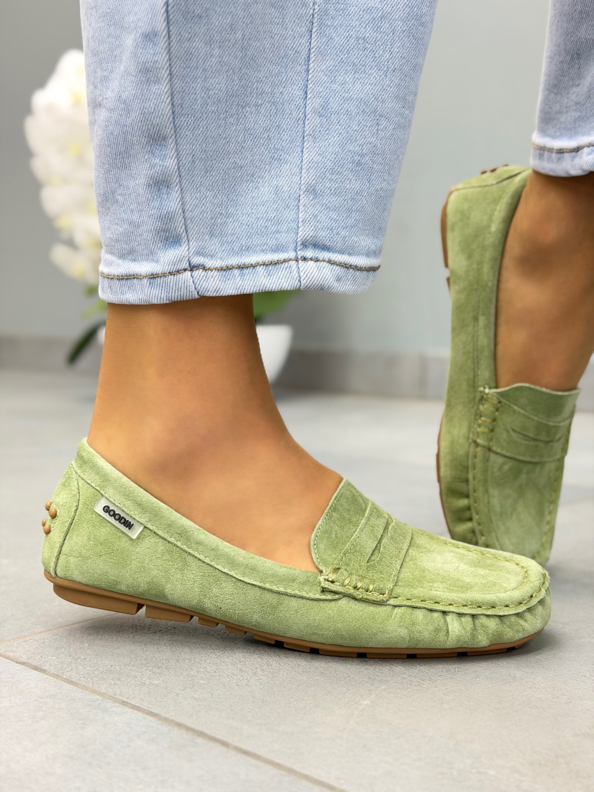 Zielone mokasyny damskie zamszowe ze skóry naturalnej casual