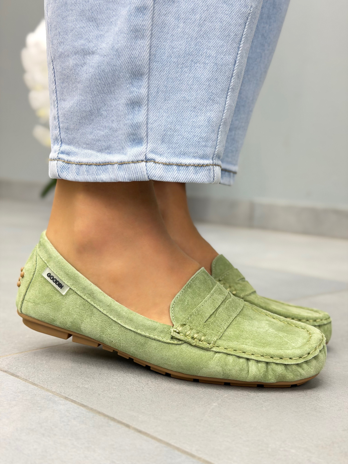 Zielone mokasyny damskie zamszowe ze skóry naturalnej casual
