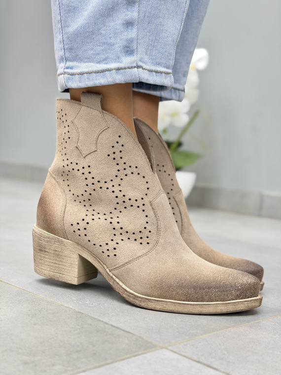Beżowe kowbojki damskie ażurowe ze skóry naturalnej OLEKSY casual